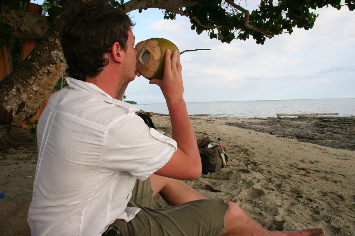 Shipwrecked on a desert island / fiji / malibu sans coke