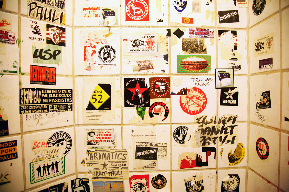 St Pauli FC Fans / Hamburg / stage fright